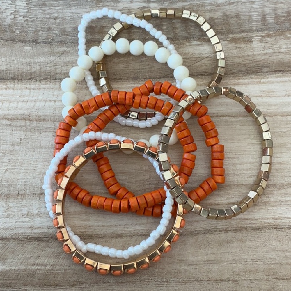 🌻 2/$8 8 Bracelets